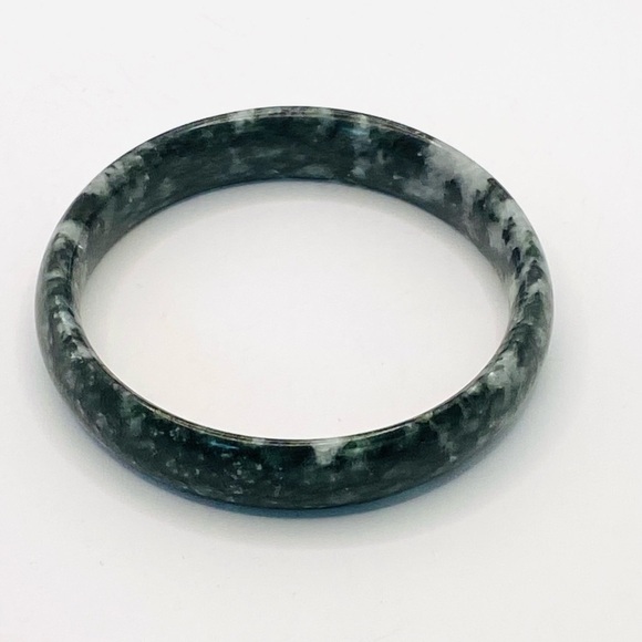 Bangle Natural Stone Nephrite 7” Bracelet - Picture 3 of 9
